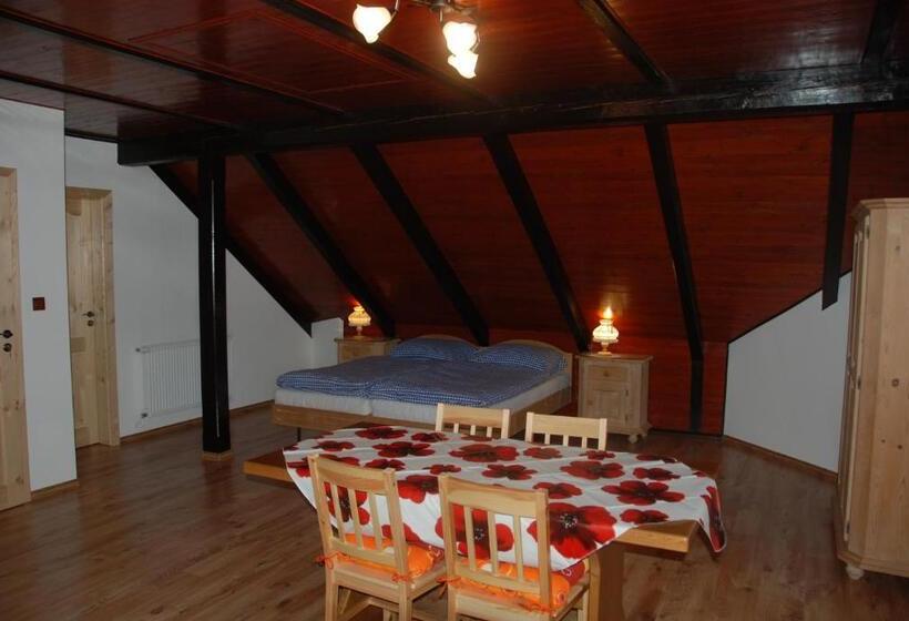 Люкс Вид на Горы, Penzion Nadějov
