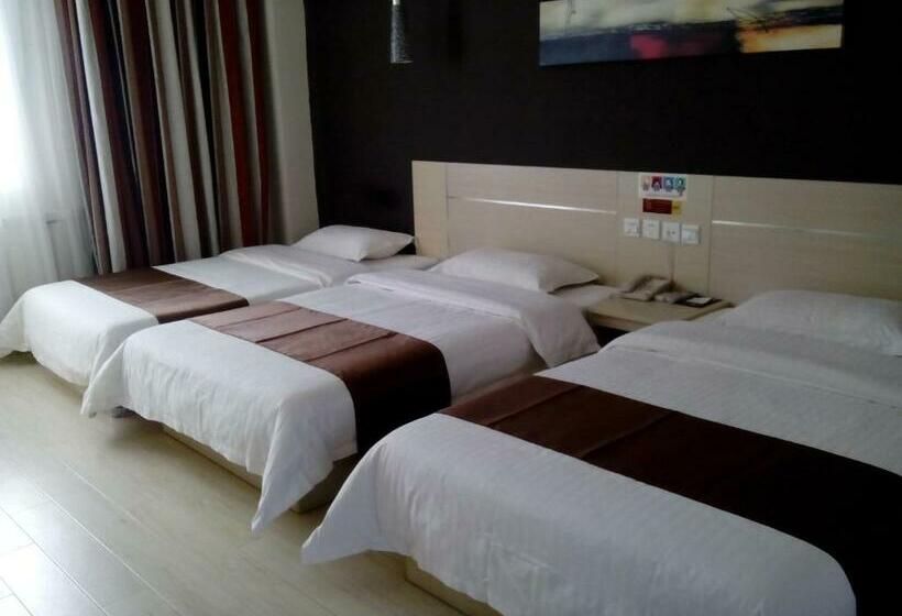 Номер Стандарт Трехместный, Thank Inn Chain Hotel Shandong Rongchengshi Island South Huanghai Road