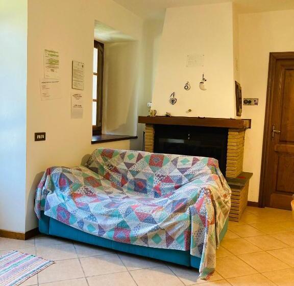 침실 2개 아파트, Agriturismo Poderino