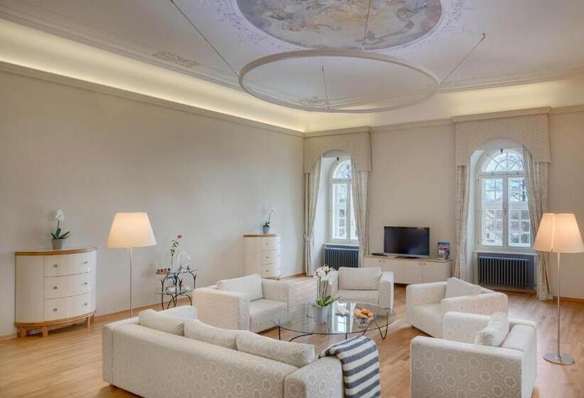 Президентский Люкс, Chateau Herálec Boutique Hotel & Spa By L Occitane