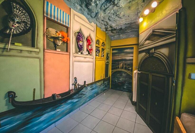 Семейные Апартаменты, Resort Svět