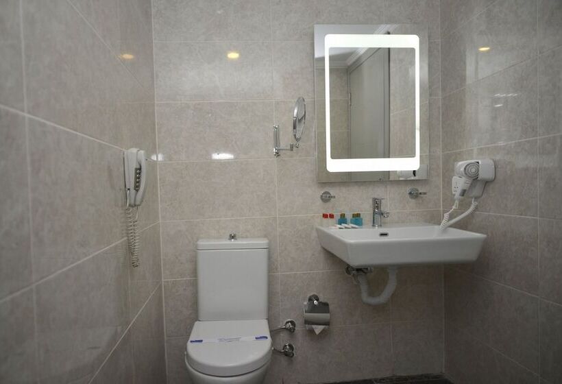 Номер Стандарт Трехместный, Anadolu Hotel Bodrum   All Inclusive