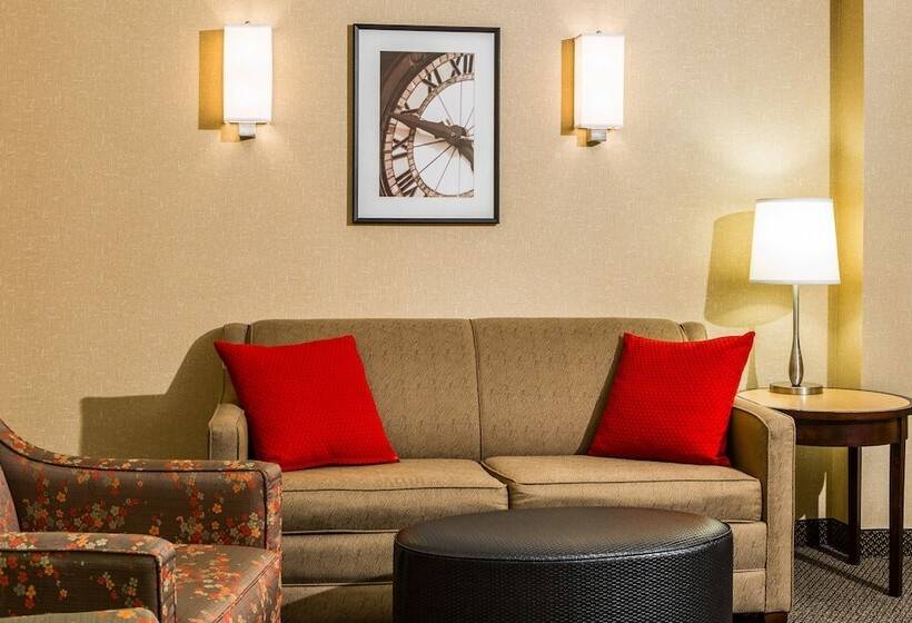 Люкс, Cambria Hotel Akron   Canton Airport