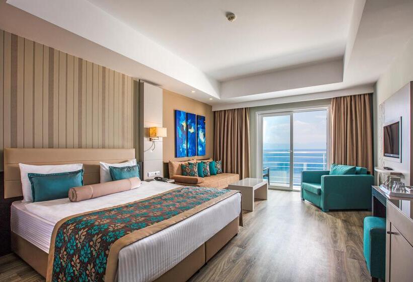 Номер Deluxe Вид на Море, Aria Claros Beach & Spa Resort – All Inclusive