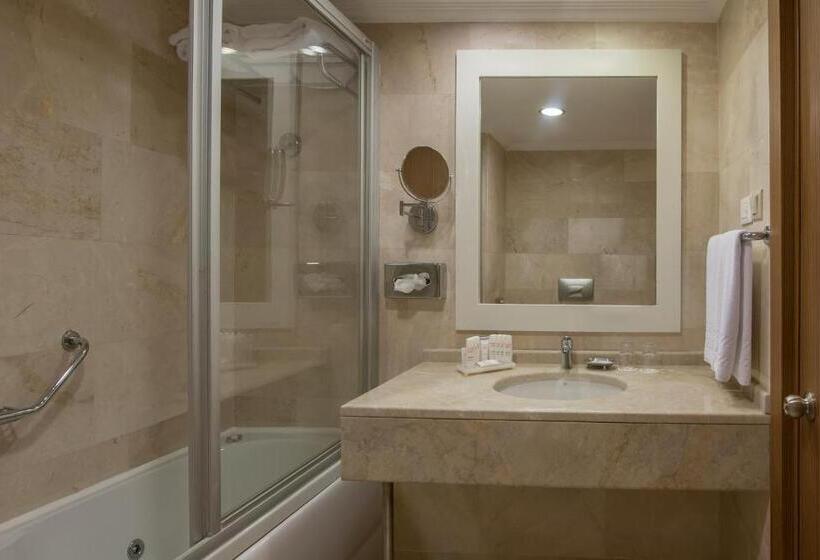 Номер Superior с Балконом, Radisson Blu Resort & Spa Cesme