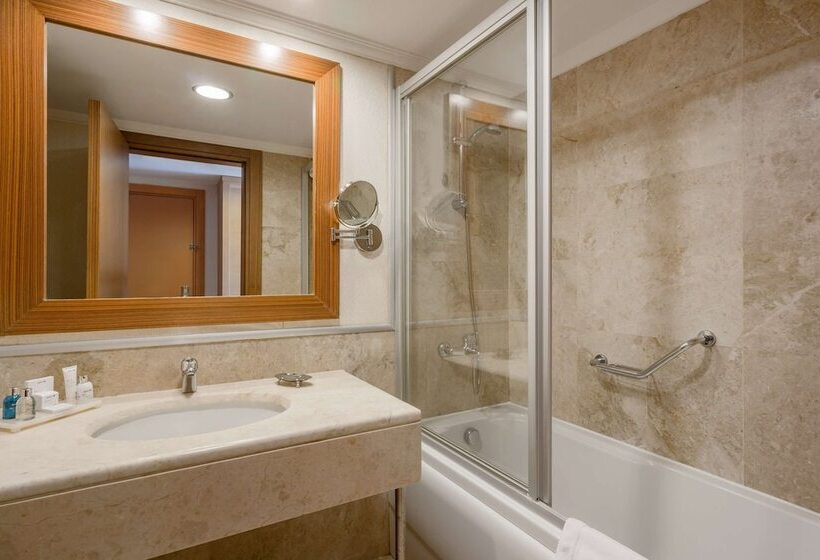Superior suite with pool view, Radisson Blu Resort & Spa Cesme