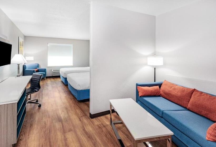 标准工作室, Days Inn & Suites By Wyndham San Antonio Near Frost Bank Center