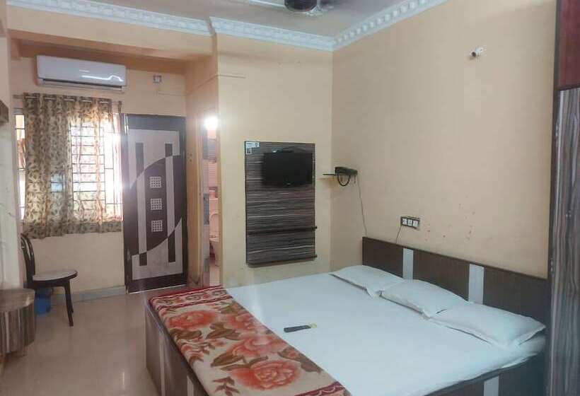 四人高级间, Goroomgo Barsha Resort Digha
