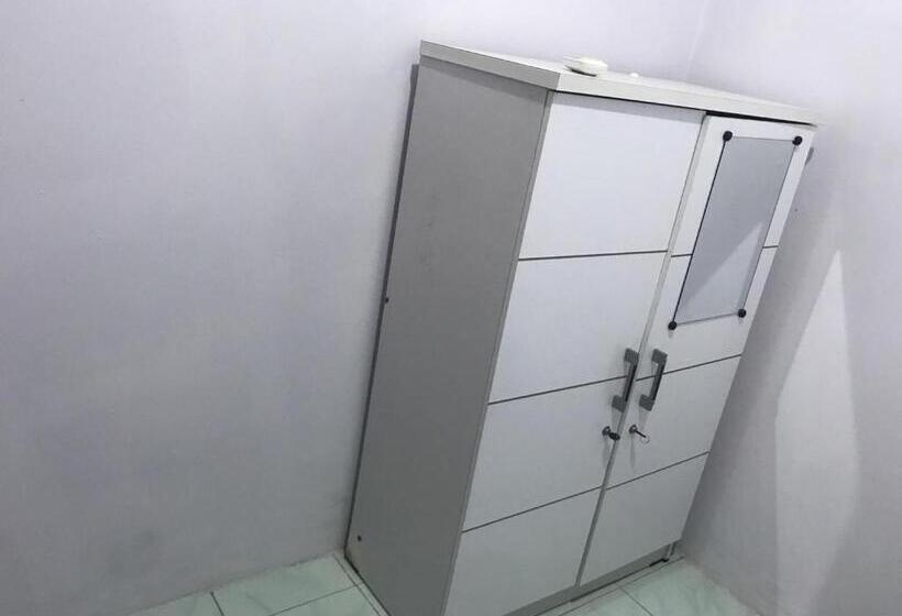 Номер Стандарт Индивидуальный Совместная Ванная, Koolkost Syariah Near Pelabuhan Tanjung Priok