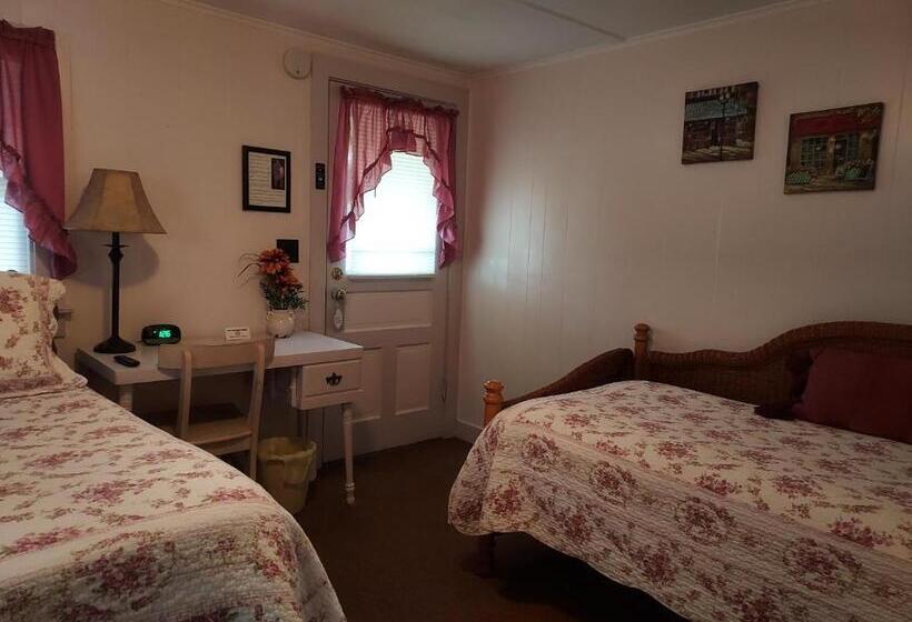 Трехместный Номер Классика, Serenity Motel