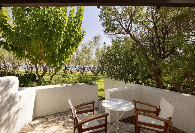 اتاق استاندارد با چشم‌انداز دریا, Doryssa Seaside Resort