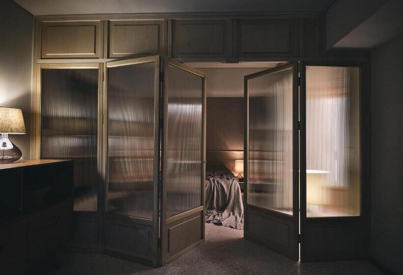 Люкс, Ekies All Senses Resort