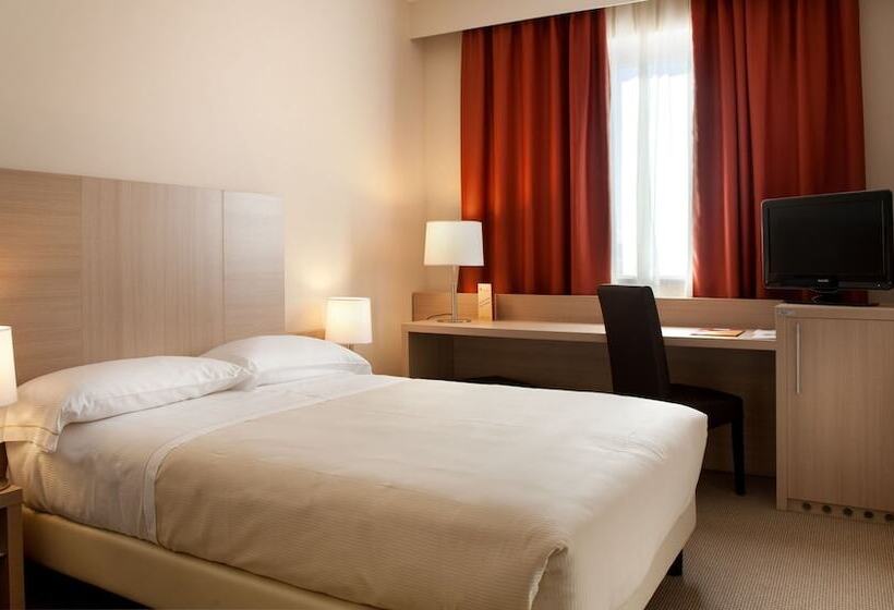 스탠다드 트리플 룸, Torino Hotel San Luigi   Ristorante Trait D Union