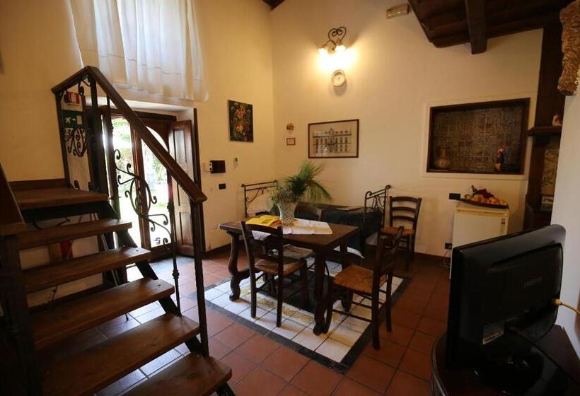 Люкс, Villa Dei Papiri Fonte Ciane
