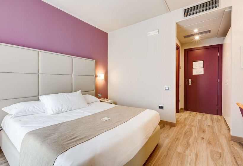 Номер Superior с Балконом, Best Western Hotel Imperiale