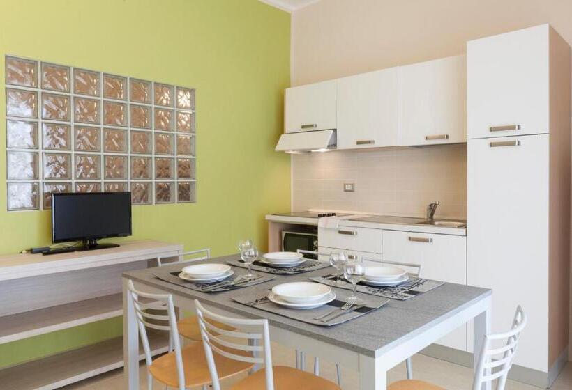 Апартаменты 1 Спальня Вид на Сад, Diano Sporting Apartments