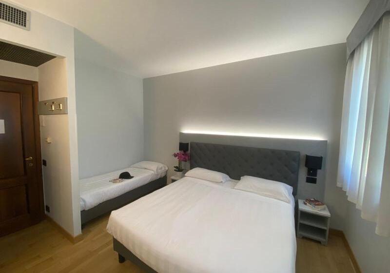 Номер Стандарт Трехместный, Park Hotel Villa Giustinian