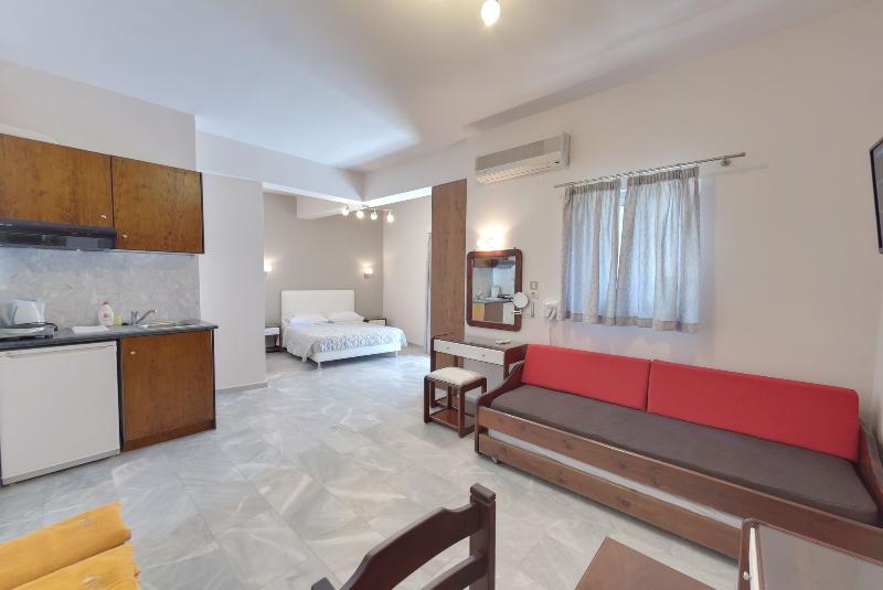 اتاق سوپریور با چشمانداز استخر, Regency Salgados Hotel & Spa