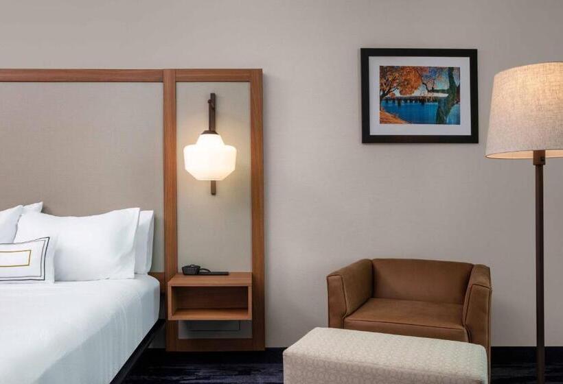 Номер Стандарт, Fairfield By Marriott Inn & Suites Lewisburg