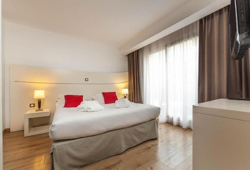 Полулюкс, Montaigne & Spa