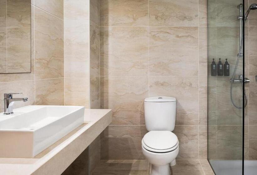 Классический Номер Вид на Море, Ramada Hotel & Suites By Wyndham Ayia Napa