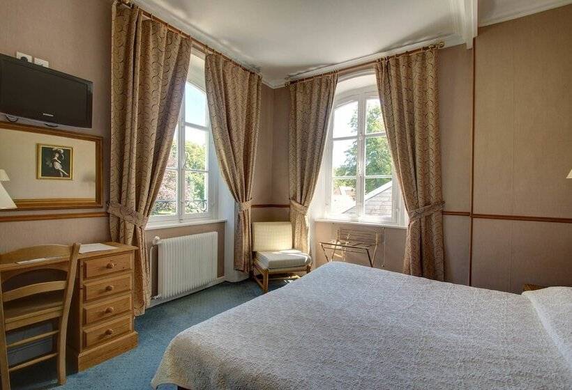 Номер Стандарт, Chateau Clery