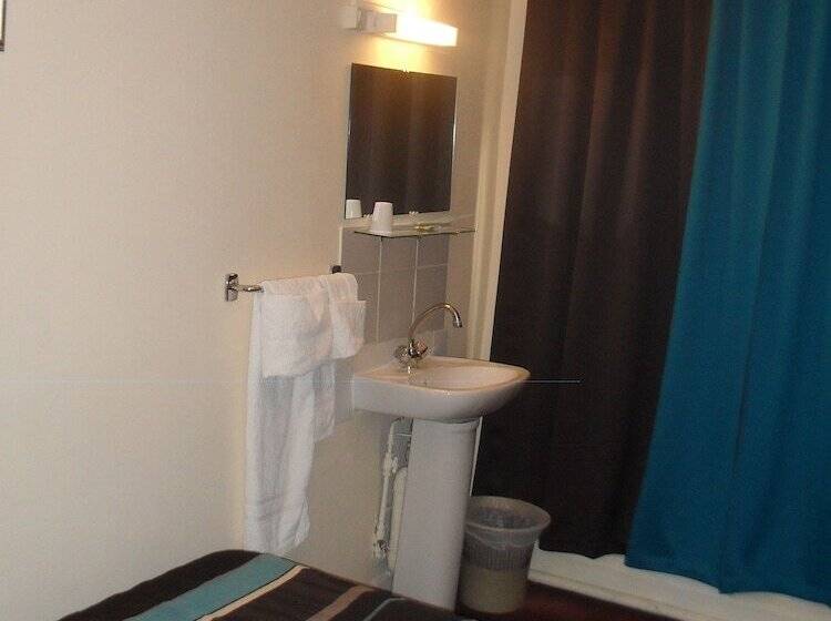 Standaard Éénpersoonskamer met Gedeelde Badkamer, Hôtel Montpellier