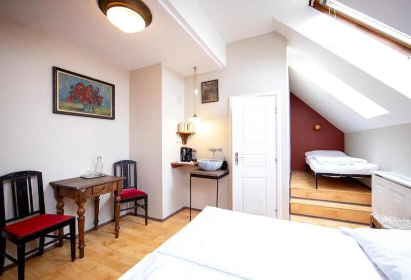 Habitación Estándar, Sir Toby's Hostel