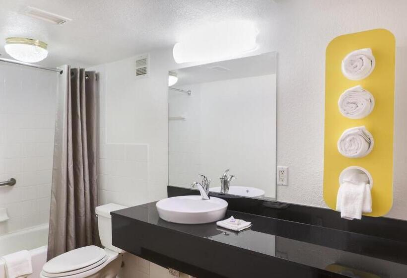 Номер Стандарт, Motel 6 Cutler Bay, Fl