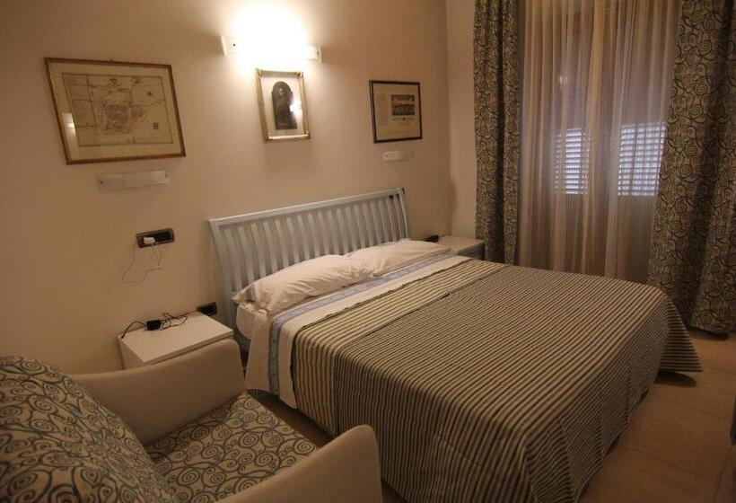 اتاق استاندارد چهار تخته, Albergo Bice
