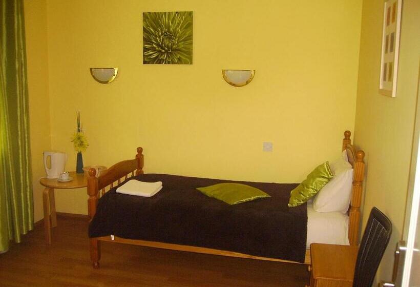 Семейный Номер, Stansted Airport Lodge