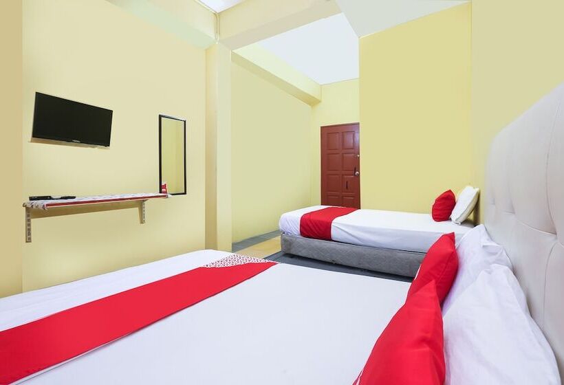 Трехместный Номер Deluxe, Oyo 90321  Bajet Sri Manal