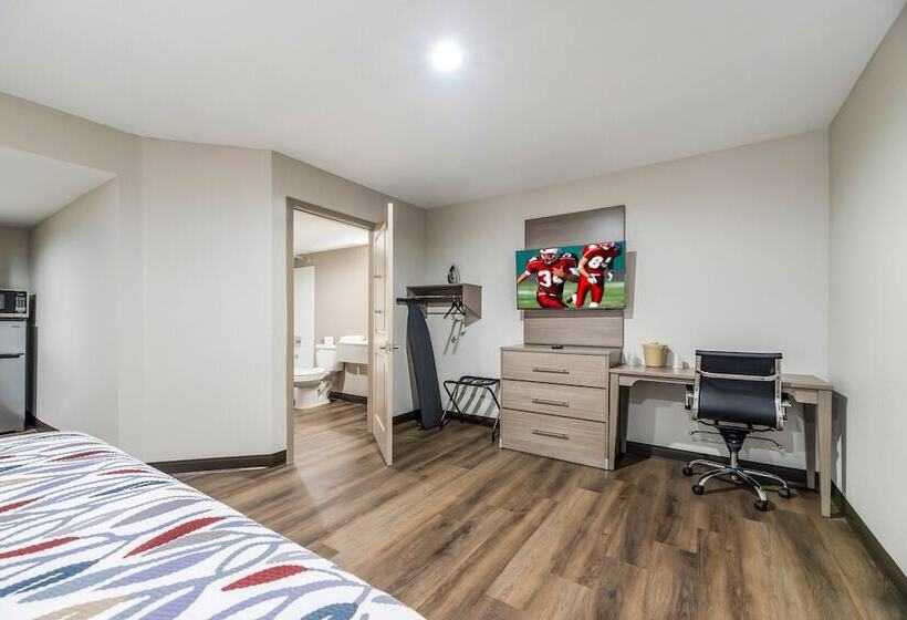 Люкс, Quality Suites Wildwood   The Villages