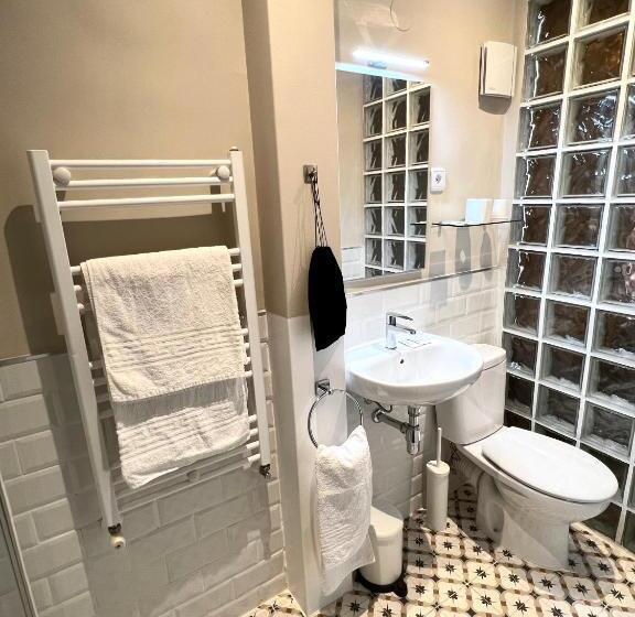 스탠다드 발코니 룸, Hostal La Canonja
