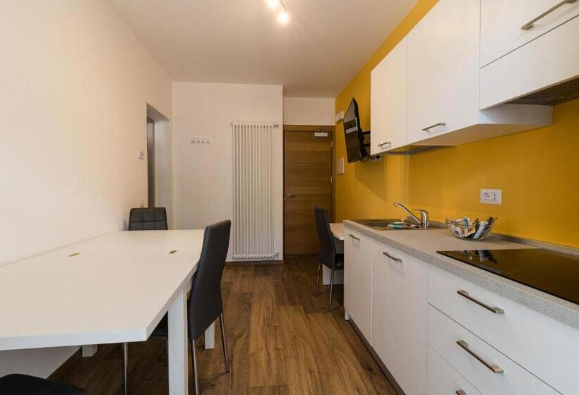 Апартаменты 1 Спальня с Балконом, Residence Il Muretto