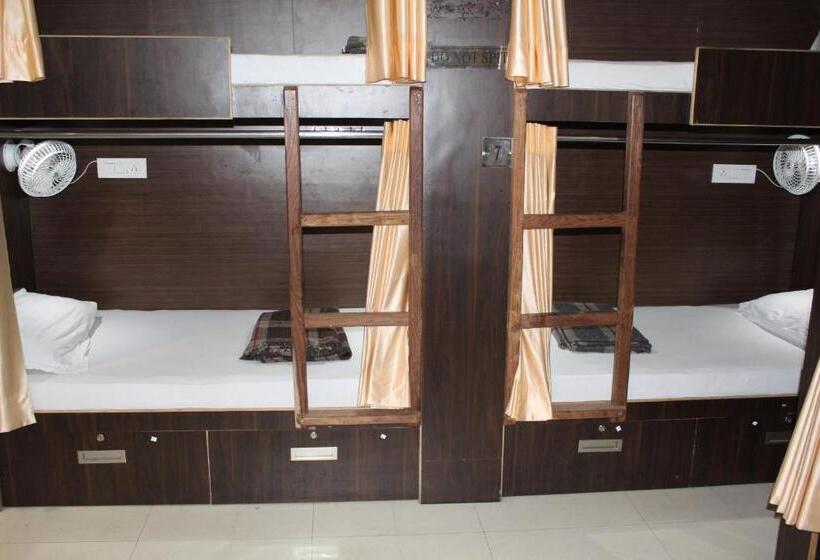 מיטה בחדר משותף, Paradise Ac Dormitory
