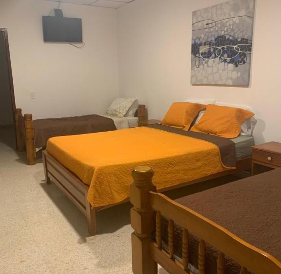 اتاق استاندارد چهار تخته, Julianna Country House