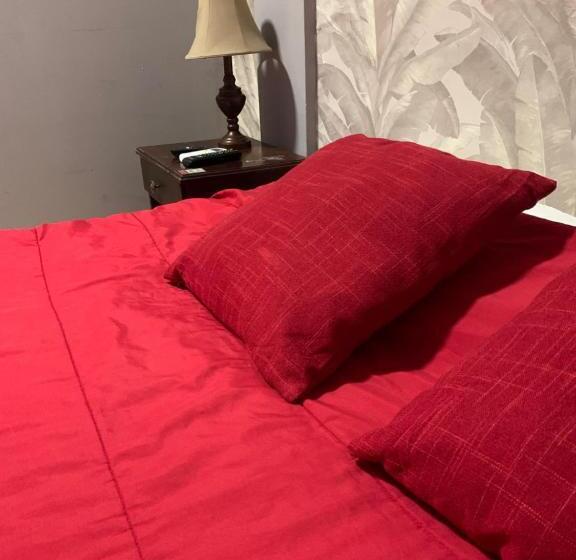 اتاق لوکس, Julianna Country House