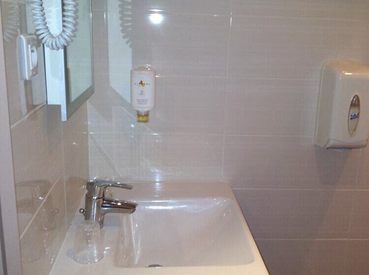 Номер Комфорт, Citotel Du Port Rhu