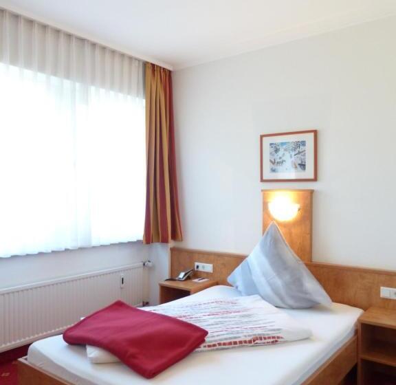 StandaardKamer, Am Dusseldorfer Platz