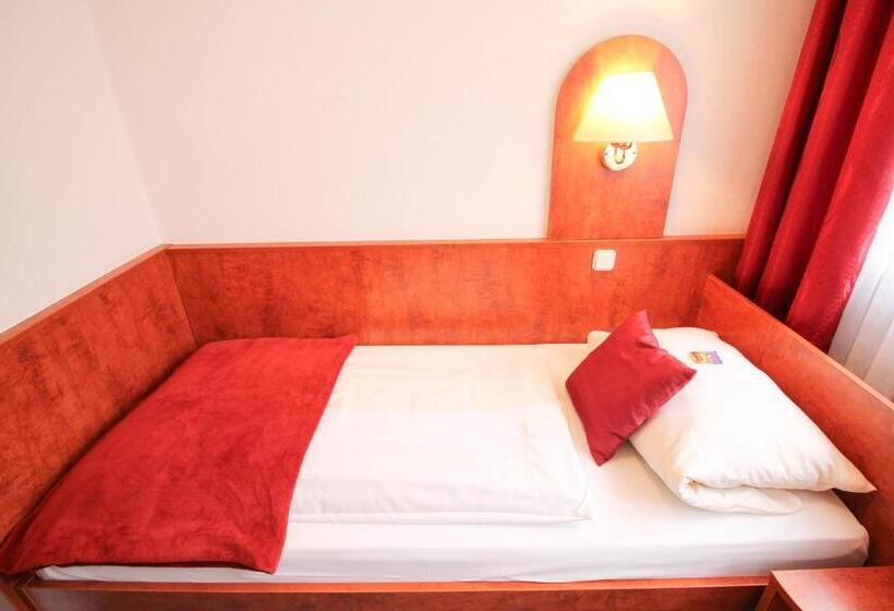 اتاق اکونومی یک تخته, West An Der Bockenheimer Warte