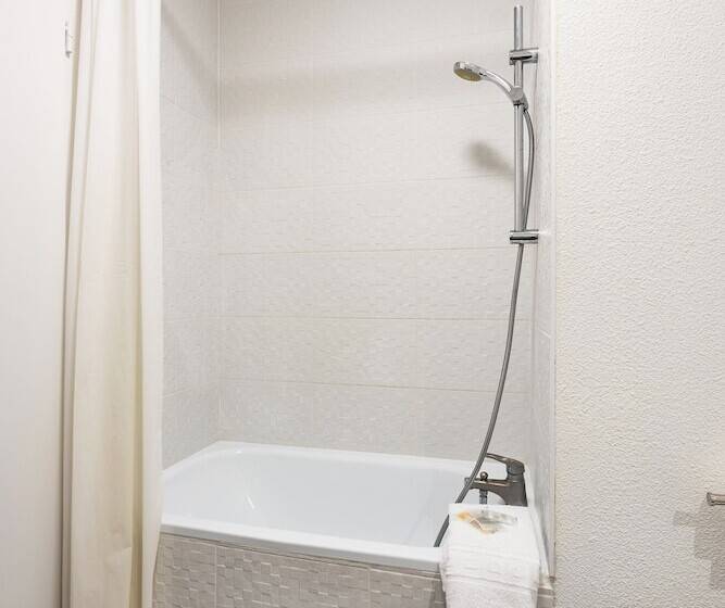 Апартаменты 1 Спальня, Ténéo Apparthotel Talence