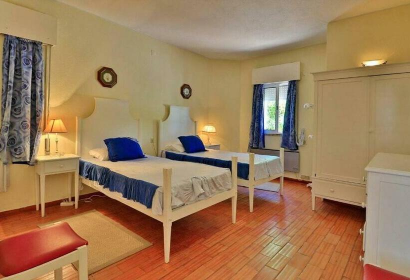 Апартаменты 1 Спальня, Casa Vale Do Lobo 114   Great Townhouse Few Minutes Walk From Beach Praca