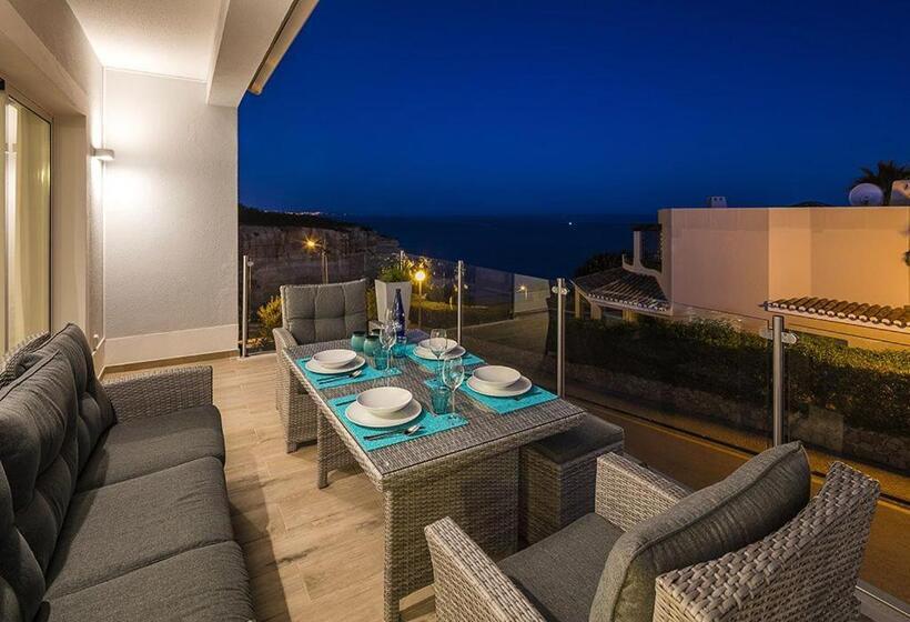 침실 1개 아파트, Villa Benagil With Stunning Views And Roof Terrace With Private Heated Pool