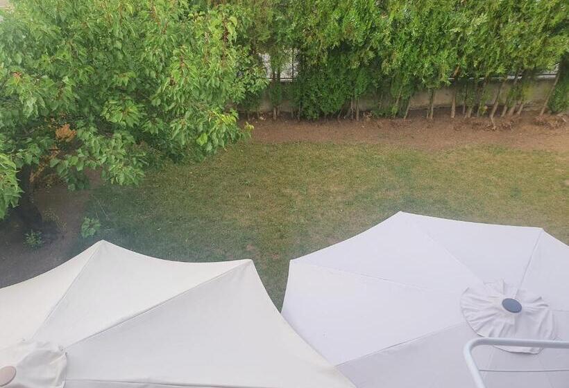 اتاق استاندارد چهار تخته, Guest House Jasmin