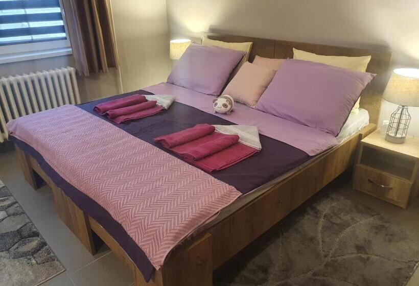 اتاق استاندارد سه نفره, Guest House Jasmin