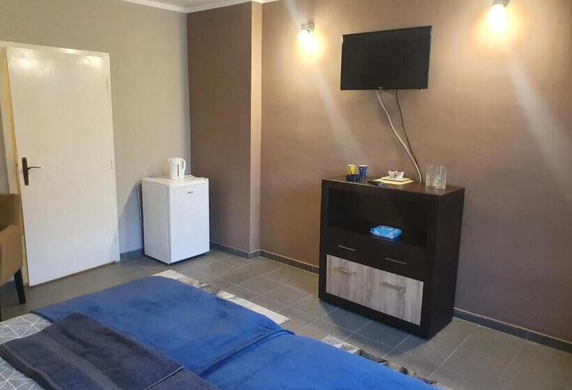 اتاق استاندارد سه نفره, Guest House Jasmin