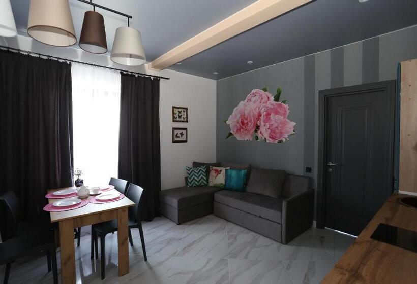 آپارتمان 1 خوابه با چشم‌انداز دریا, Villa Bonapart