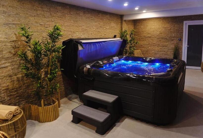 Трехместный Номер Deluxe, Casa Lacul Doamnei
