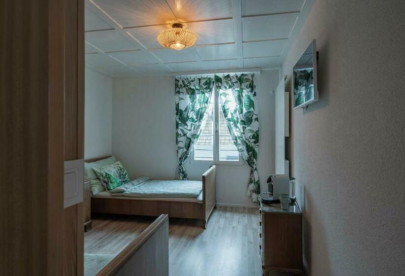 Номер Стандарт, Gästezimmer Im Dorfzentrum
